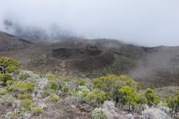 Cratère sans nom au pied du Piton Haüy